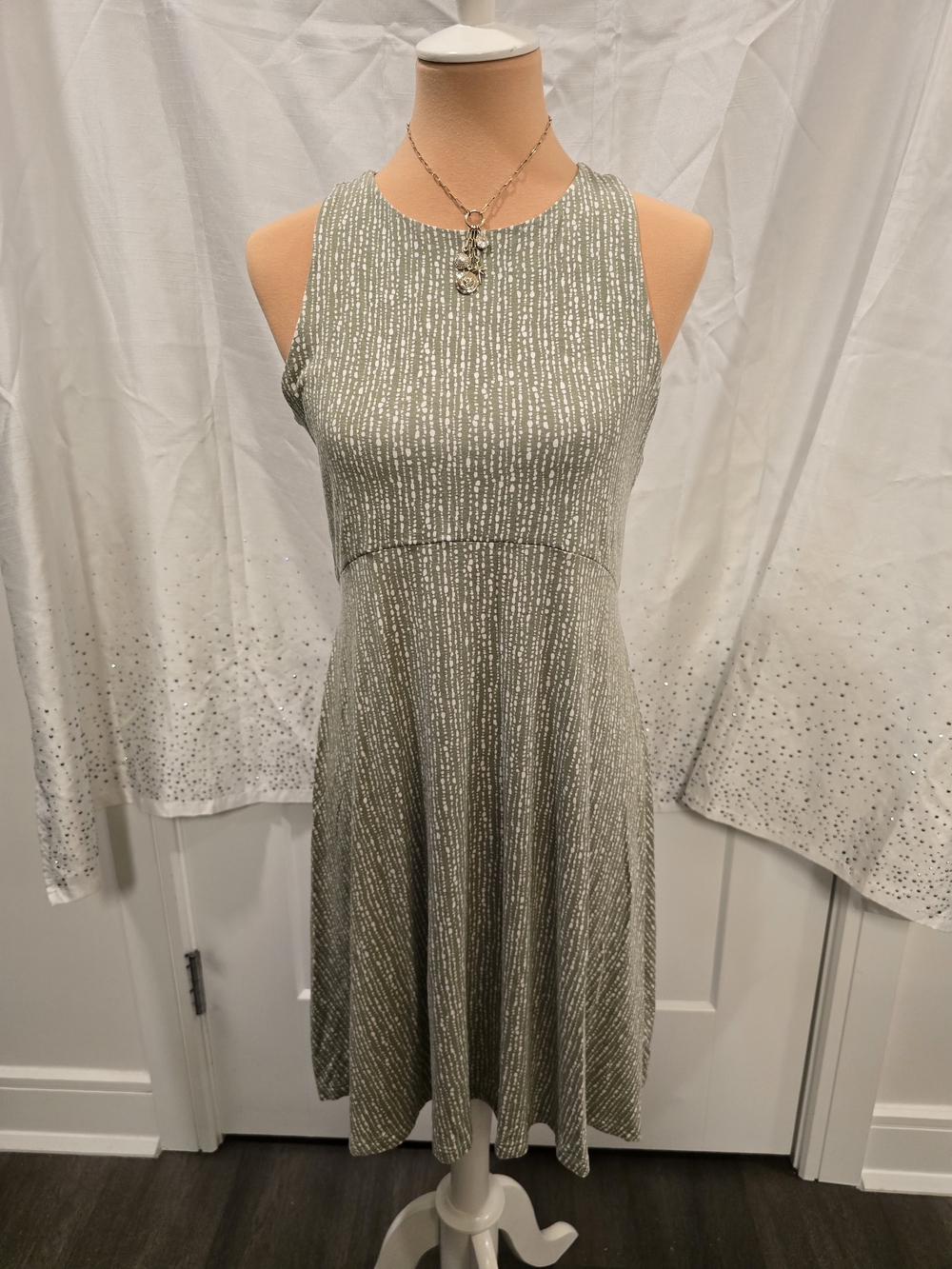 Athleta Santorini Thera dress, Pistachio Green, Sz M